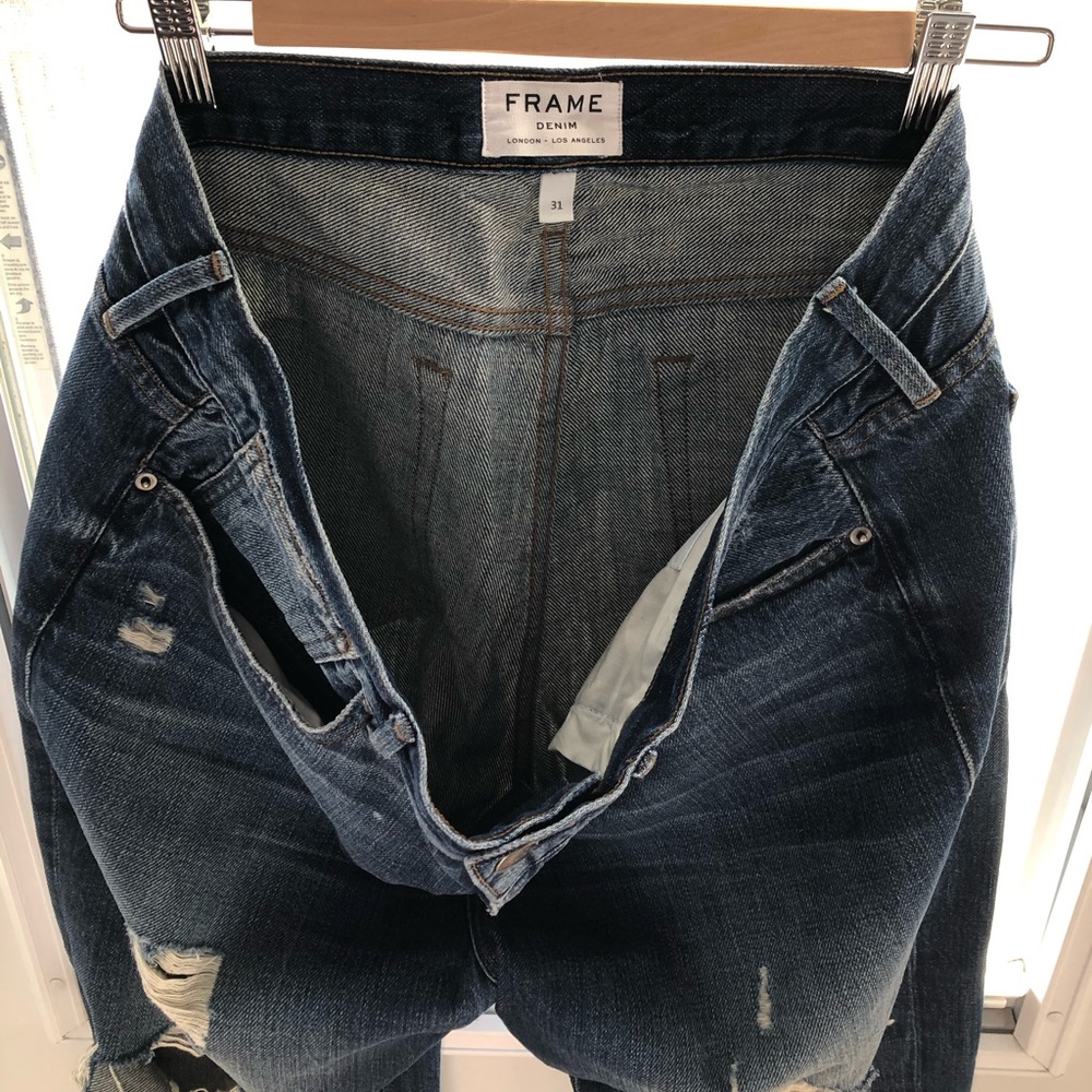 FRAME Denim distressed straight leg jeans